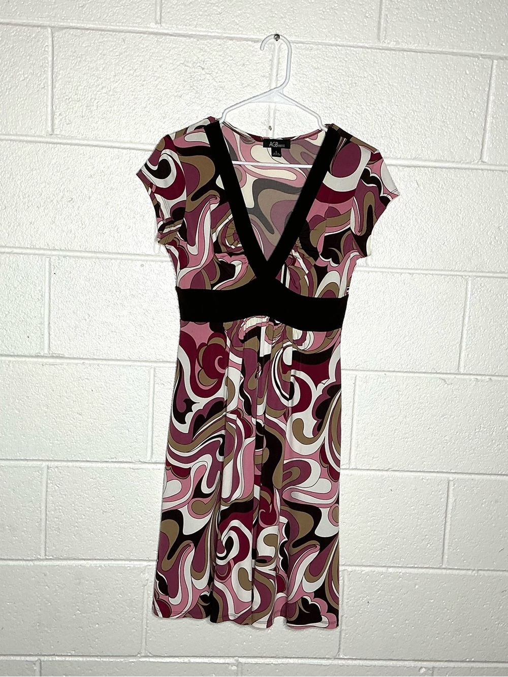 < Vintage AGB Swirl Pattern V-Neck Dress Size Small >